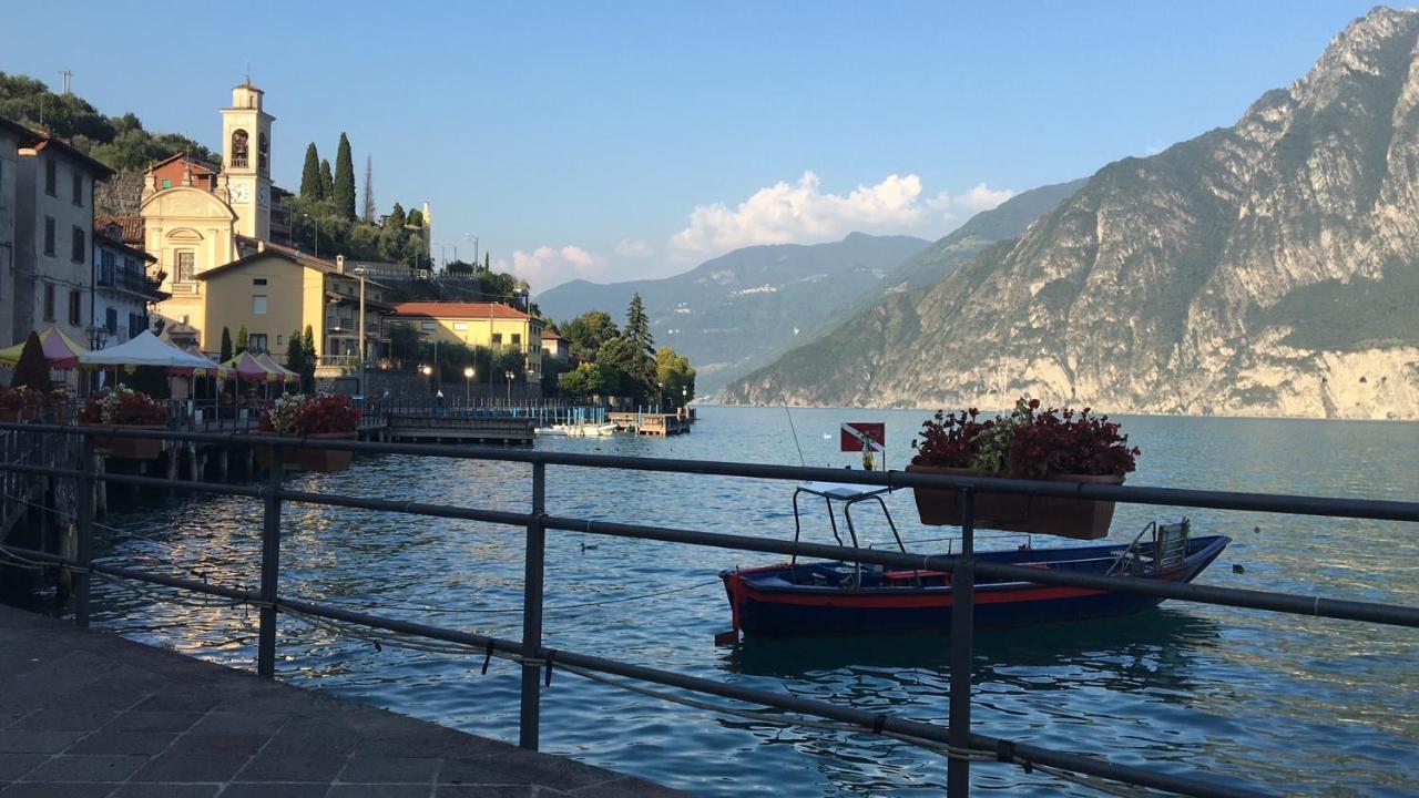 Villa Mirella: Casa Vista Lago Con Piscina Рива ди Солто Екстериор снимка